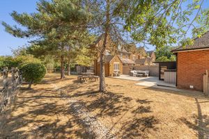 Crab Tree Close Bloxham